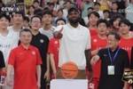 央视5套《篮球公园》节目报道詹姆斯中国行：詹姆斯点燃篮球夏天